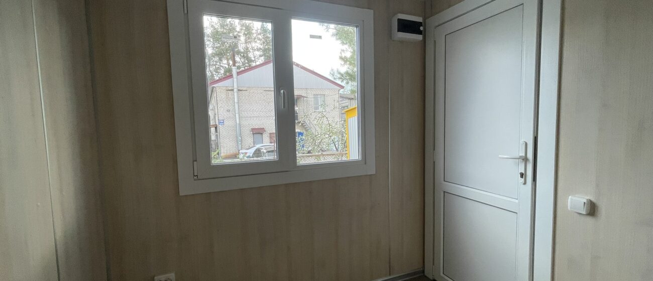 Вагончик с санузлом для поста охраны 6х2,5х2,7 (с. Мрия, Киевская обл.) - 12