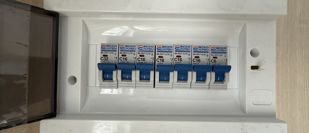 Бытовка 3,9х2,4х2,6 (с. Калиновка, Киевская обл.) - 10